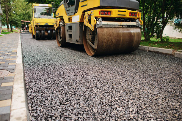 Best Driveway Paving Contractor  in Flower Hill, NY